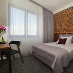 Hotel Western Mariacki 3*