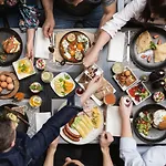 Western Mariacki Hotel 3*