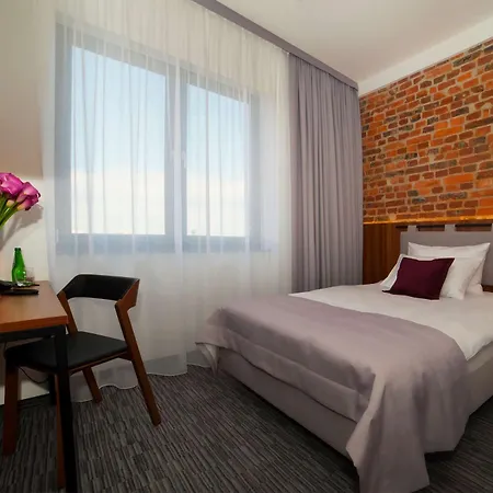 Western Mariacki Hotel 3*