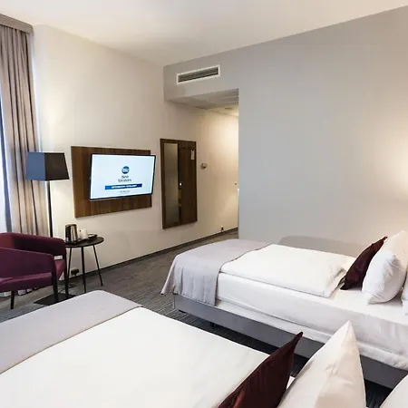 Hotel Western Mariacki 3*