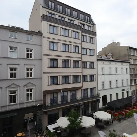 Western Mariacki 3*