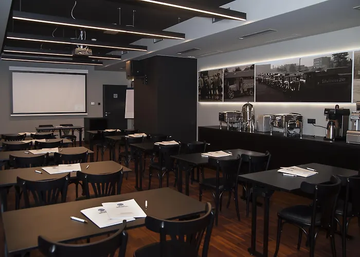 Western Mariacki Hotel 3*