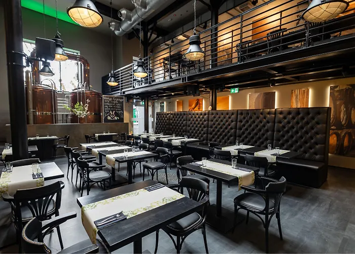 Western Mariacki Hotel