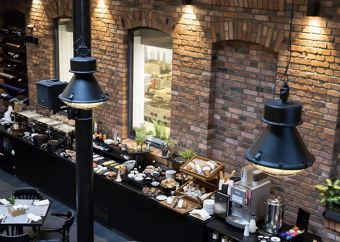 Отель Western Mariacki