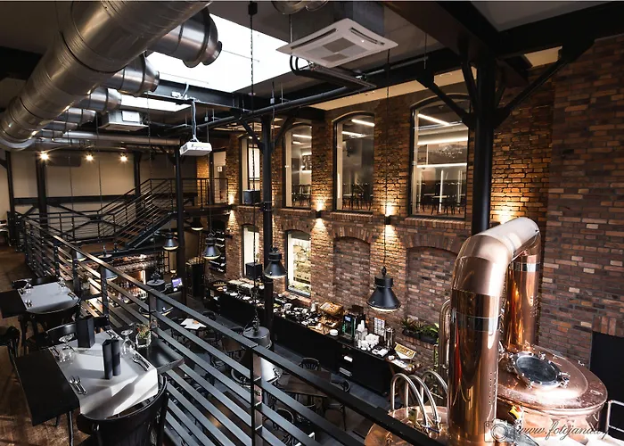 Western Mariacki Hotel 3*